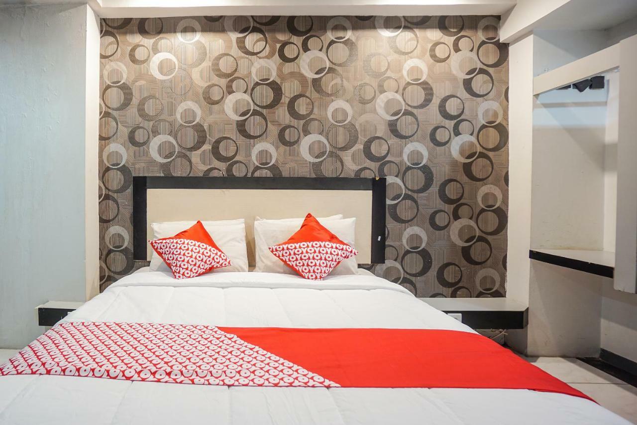 โอโย 1318 โฮเต็ล ปริ้นซ์ บูเลอวาร์ด Hotel มานาโด ภายนอก รูปภาพ